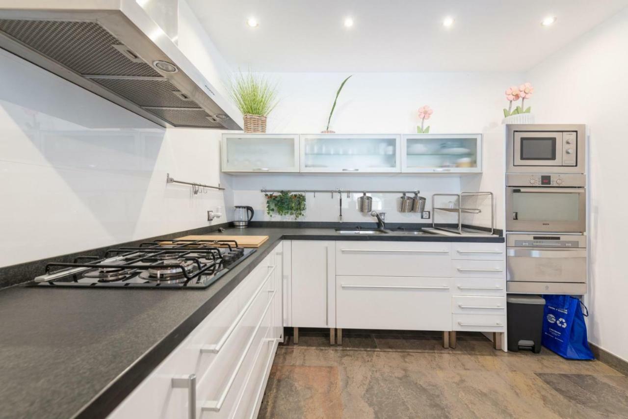 Lejlighed I På 127 M². Soveværelser: 2. Private Badeværelser: 2.